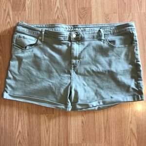 Ava & Viv Olive green shorts